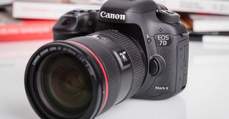 Canon EOS 7D Mark II - szybki, wytrzymały i bez konkurencji [test]