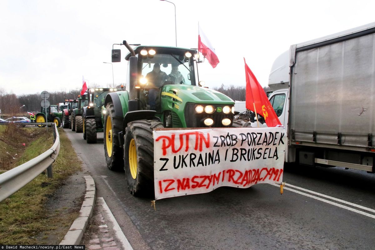 Proputinowski baner podczas protestu rolników
