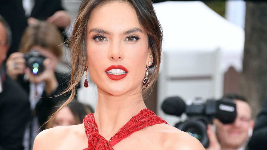 Alessandra Ambrosio pokazała się w bikini