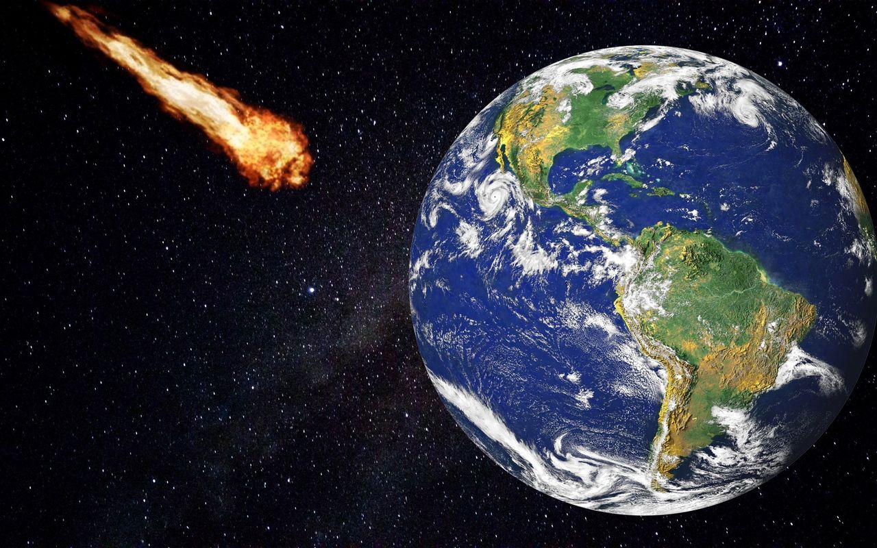 A meteorite killed dinosaurs. It also caused global darkness