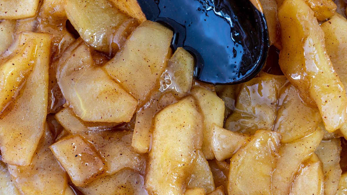 Apple with cinnamon dessert food
Roberto Machado Noa