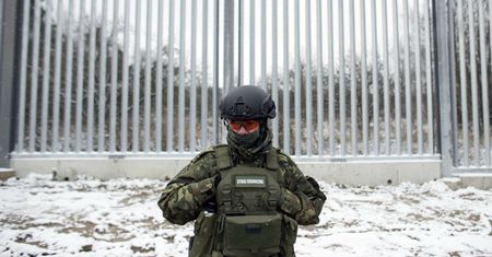Rok na granicy. Rząd kontynuuje politykę poprzedników