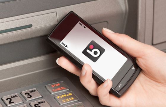 Sześć polskich banków wprowadza system płatności mobilnych BLIK