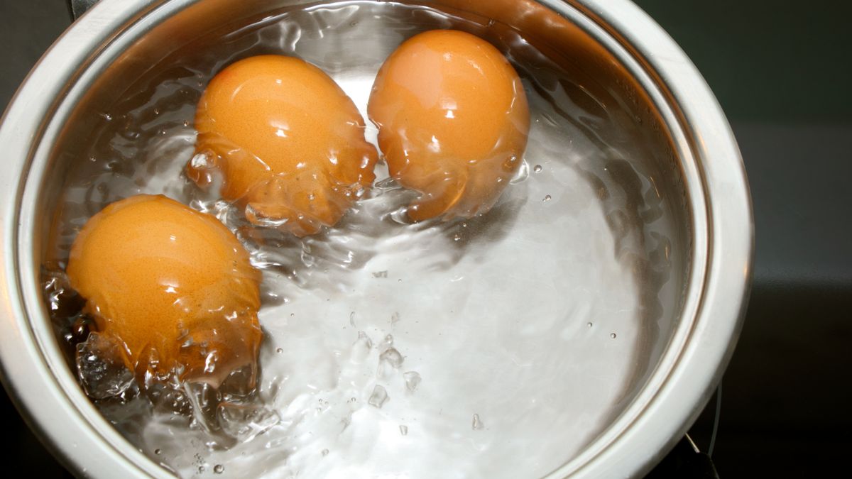 Jak poprawnie ugotować jajko? Poznaj ten trik
