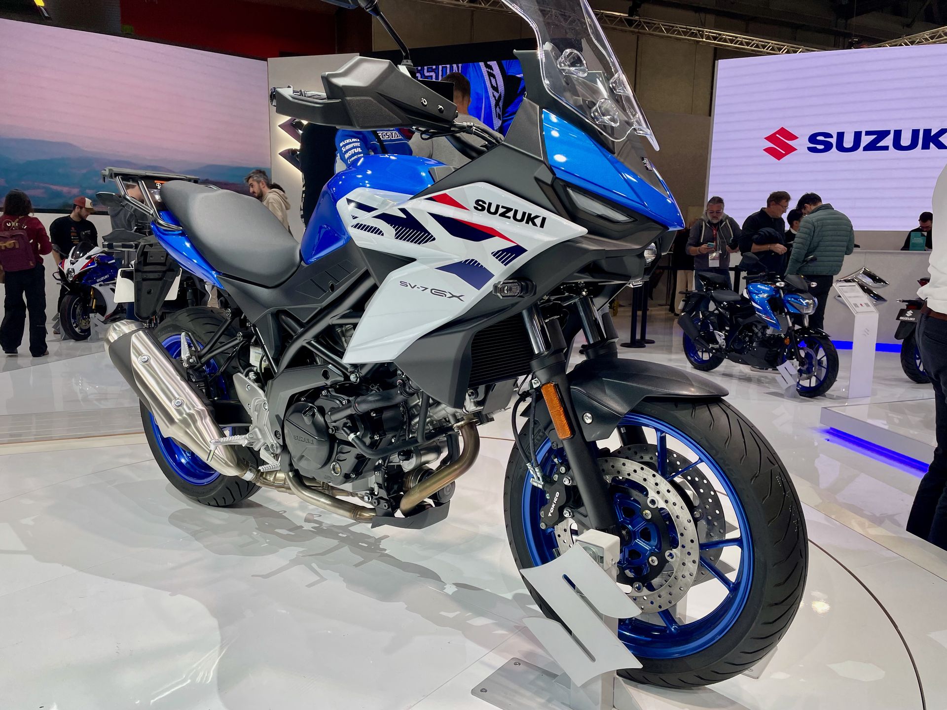 Suzuki SV-7GX