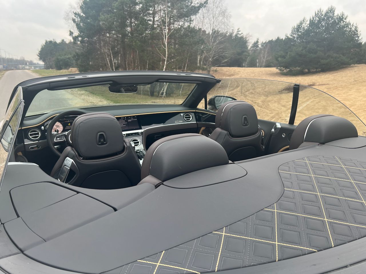 Bentley GTC Mulliner W12