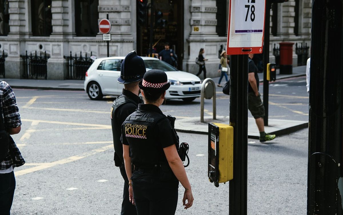 Brytyjska policja kryminalna szybko rozpracowała sprawę zabójstwa Polaka. Podejrzanymi są jego rodacy (Wikimedia Commons)