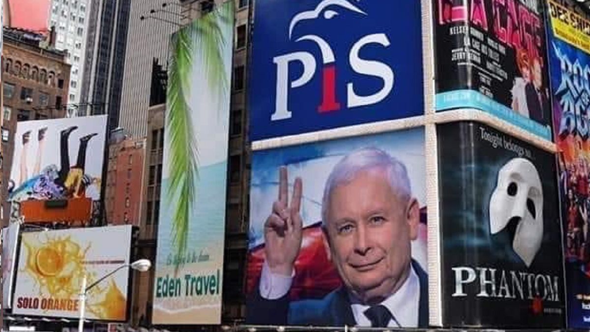 "Plakat PiS" na nowojorskim Times Square? 