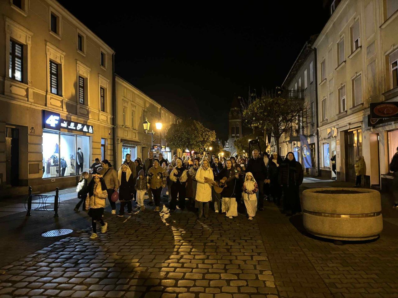 Grodzisk: Bal Wszystkich Świętych- radosne świętowanie dzieci
