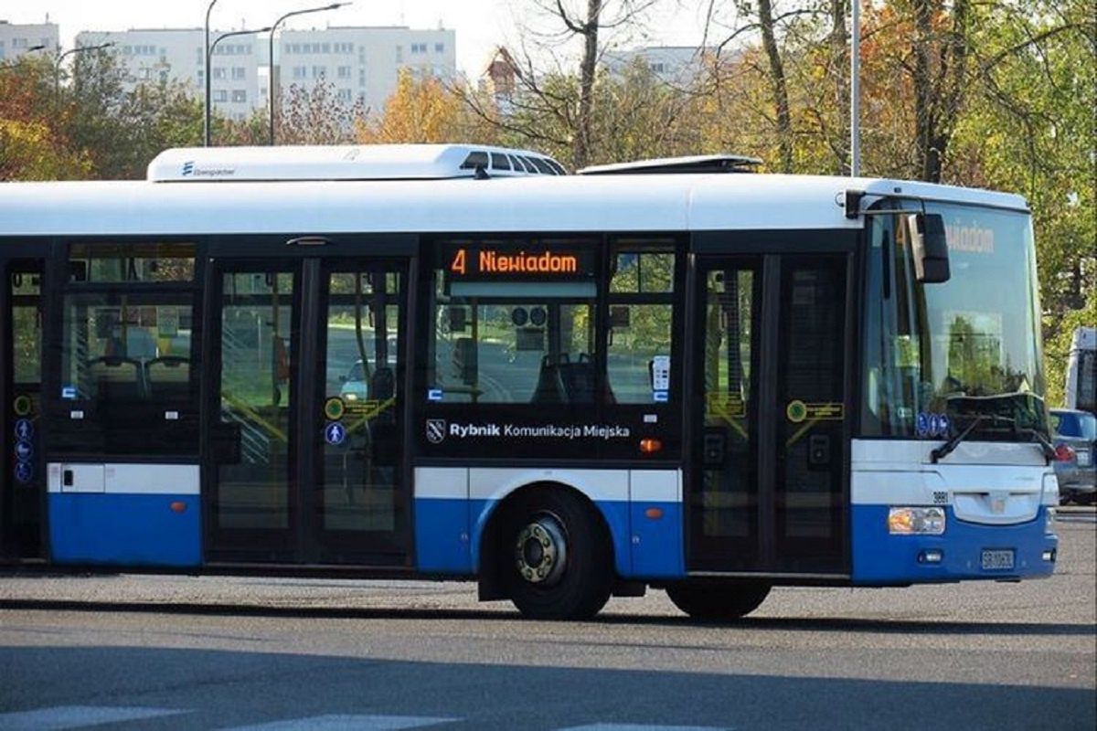 Autobus miejski potrącił 14-latka. Kierowca zrobił powtórkę z Katowic