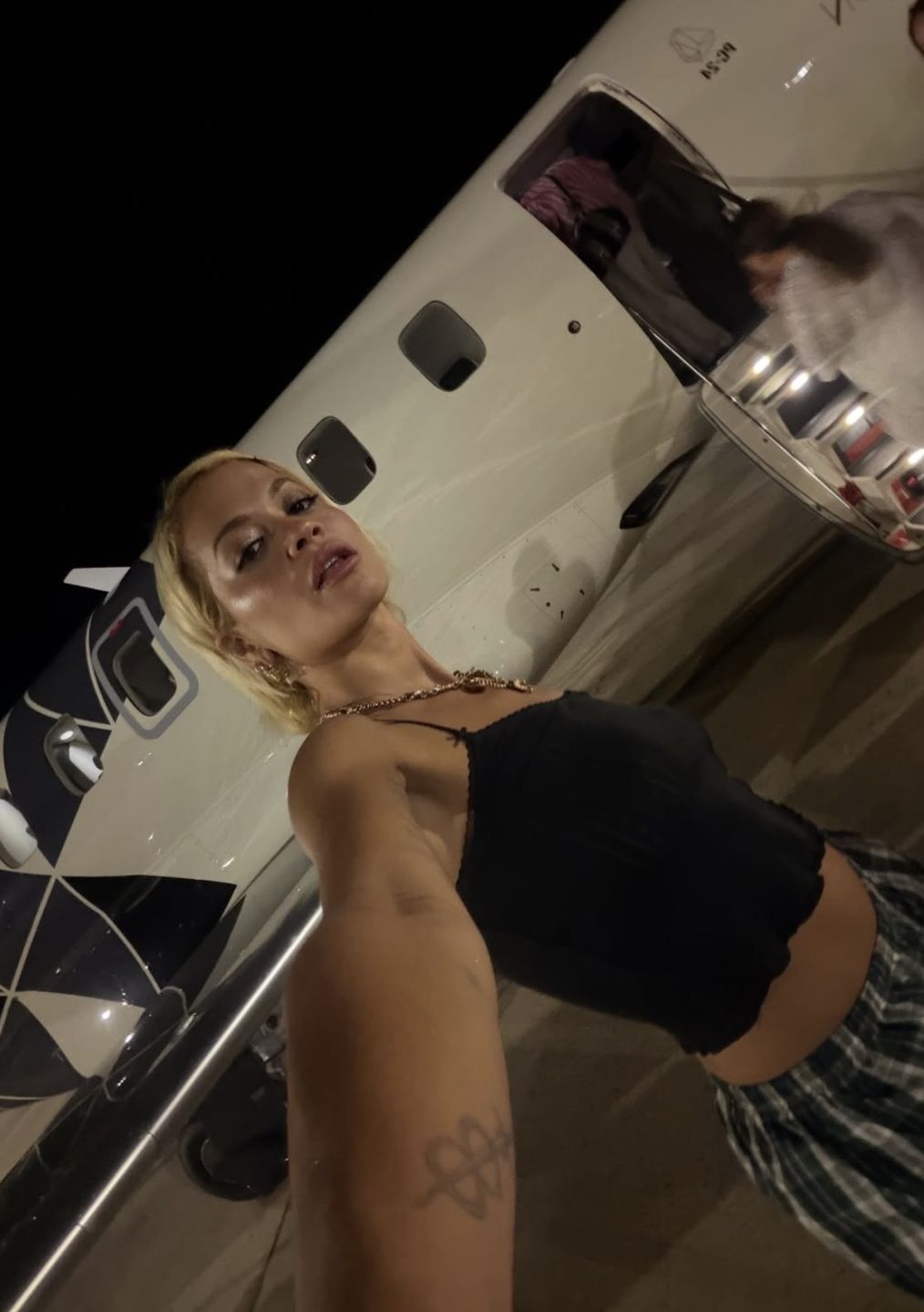 Rita Ora wspomina wakacje 