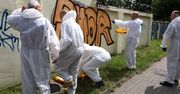 Grudziądz: Ruszyła akcja zamalowywania graffiti. Lwią część pracy wykonują więźniowie