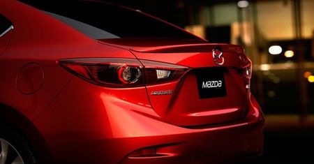 Nowa Mazda3 sedan na pierwszym zdjęciu