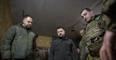 Rosjanie ruszają z operacją. Wraca narracja z "ucieczką" Zełenskiego