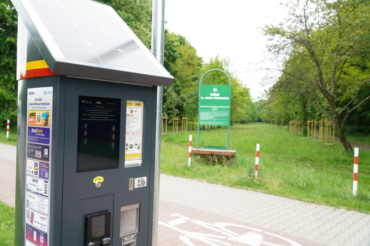 Nowe parkomaty stanęły na obrzeżach parku na Zdrowiu. Zaczną działać 1 czerwca