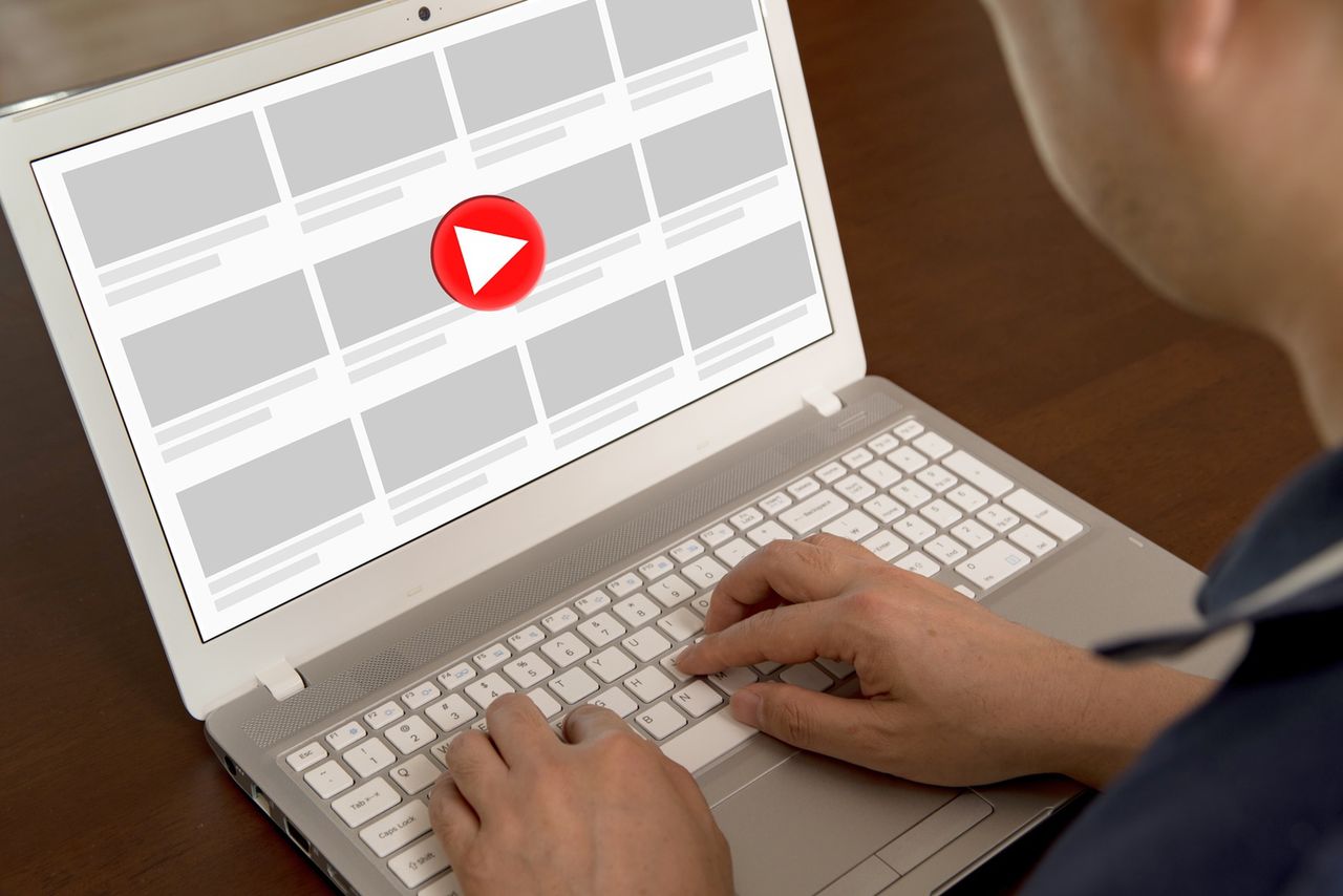 YouTube luzuje zasady. Platforma pozwoli na niecenzuralne słownictwo od pierwszych sekund filmów