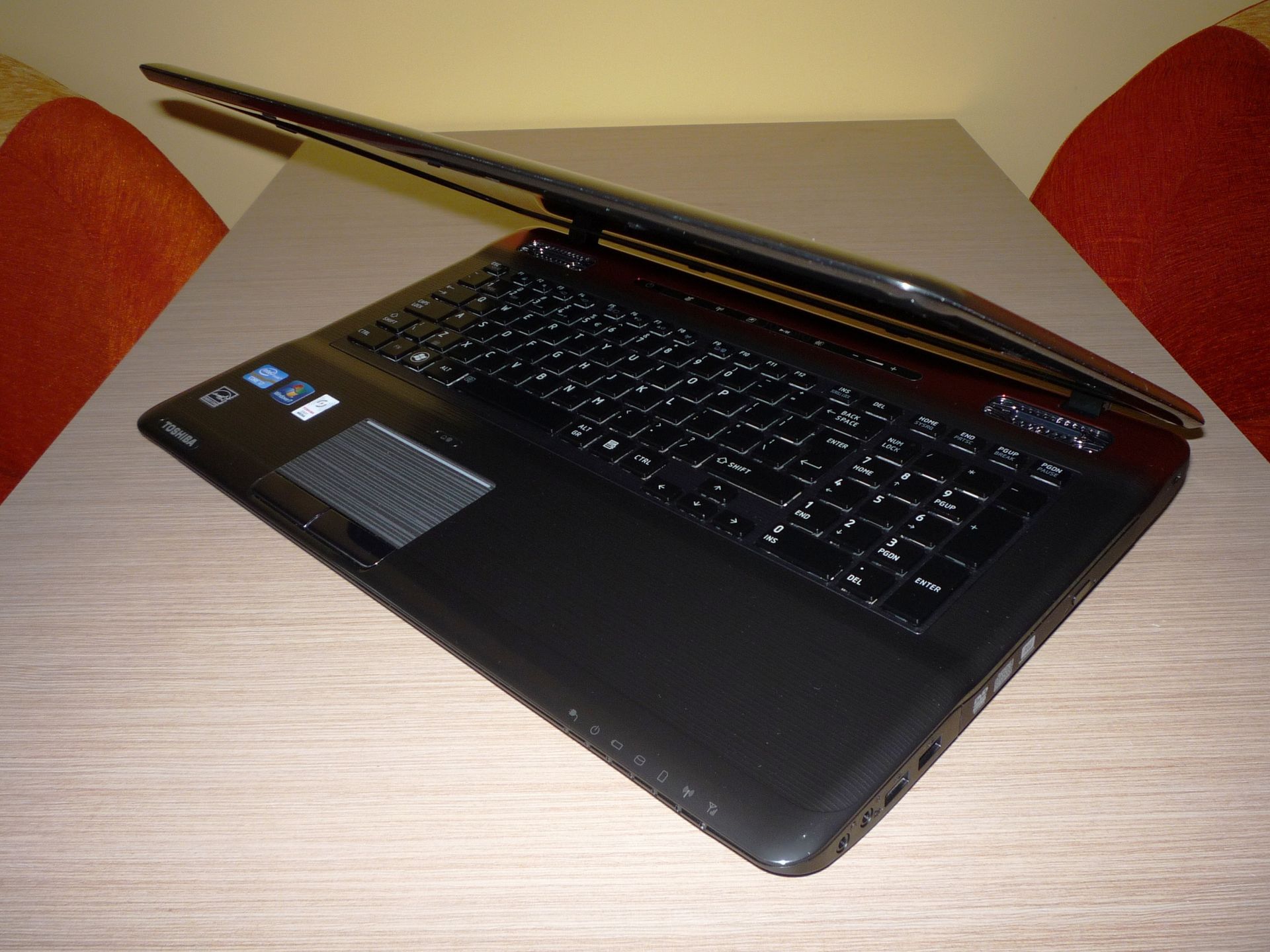 Toshiba Qosmio X770 - marzenie mobilnego gracza? [test cz. 1] 5