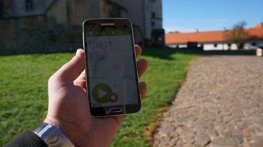 Jak z pomocą smartfonu zdobywać warownie? 21