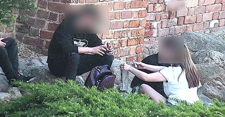Pili alkohol na murku. Mandat to najmniejszy problem