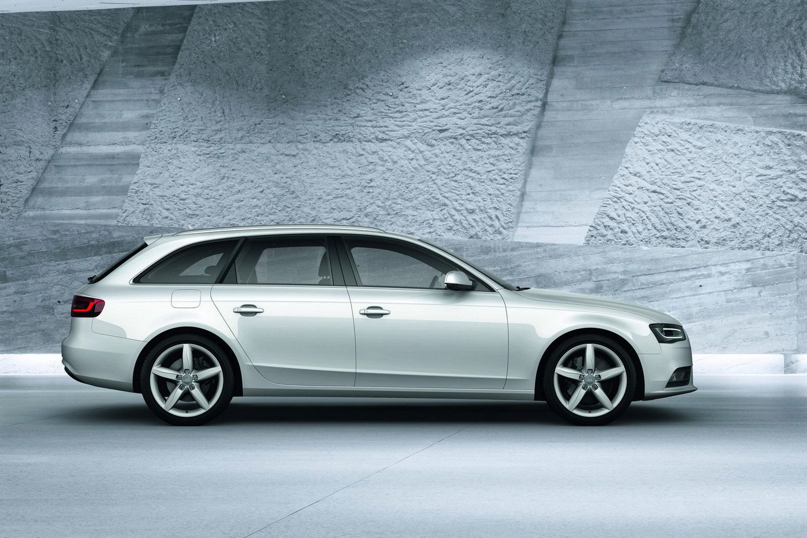 Audi A4/S4/Allroad (2012)