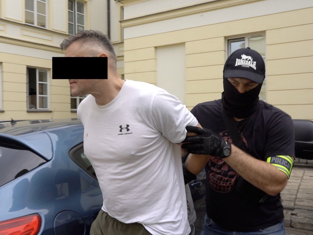 Dwaj mężczyźni zatrzymani za próbę wymuszenia 300 tysięcy euro