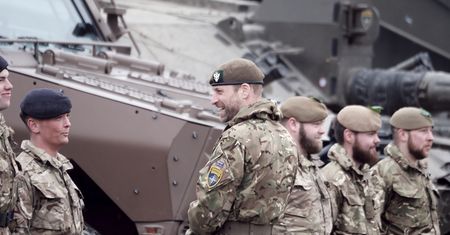 "Sygnał dla Rosji". Książę William w bazie w Estonii