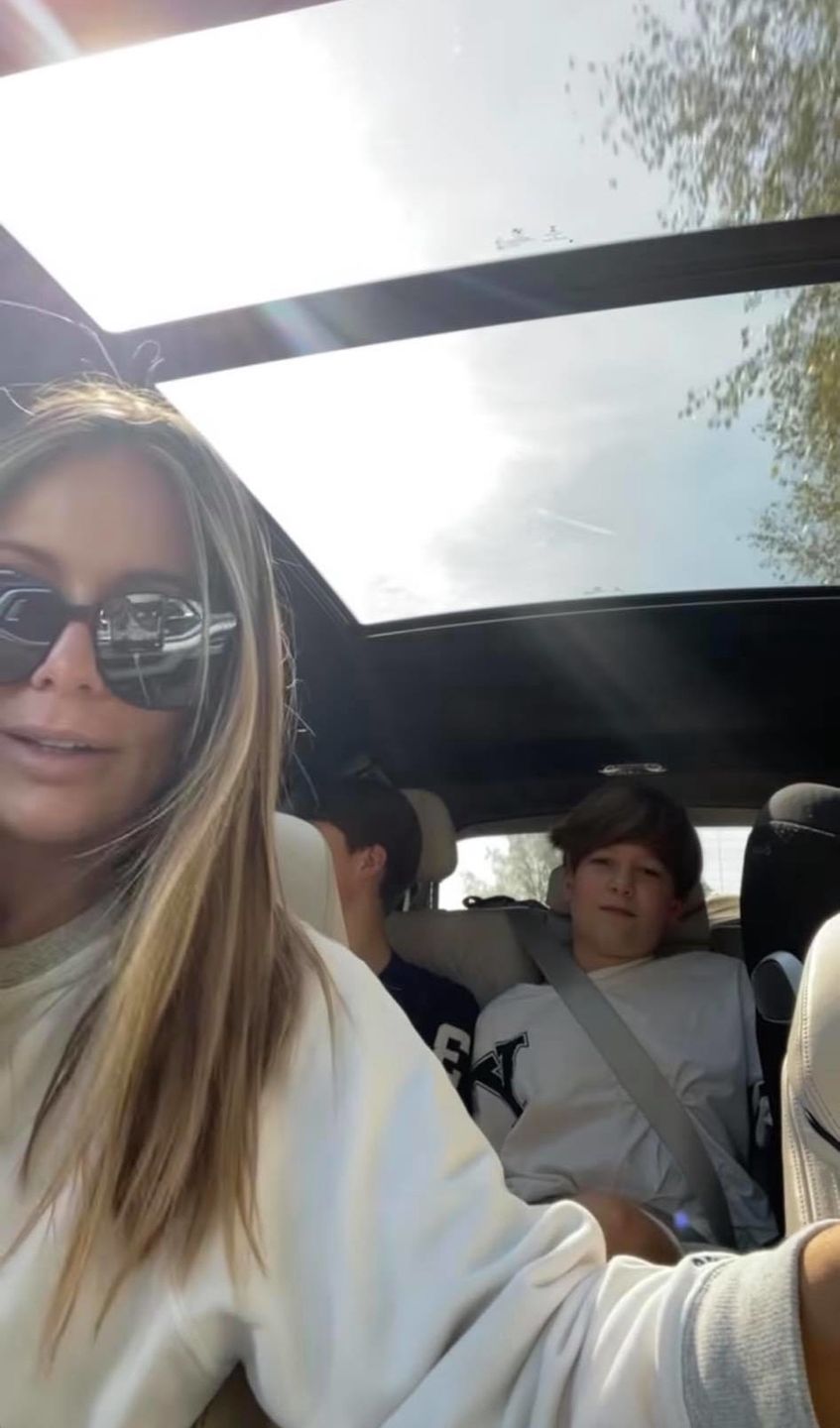 Małgorzata Rozenek oprowadza fanów po rezydencji rodziców
