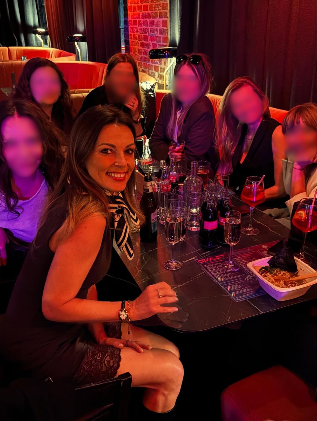 Katarzyna Glinka z przyjaciółmi na mieście