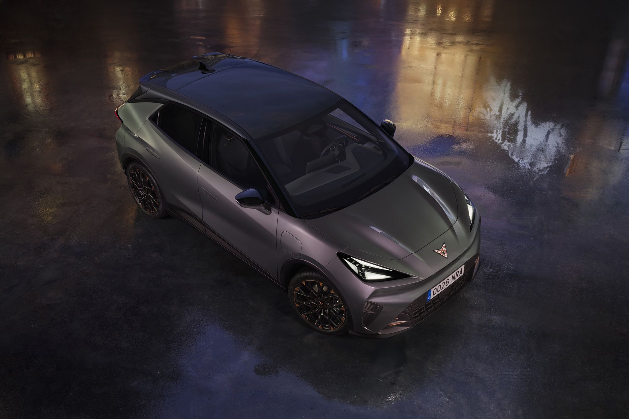 Cupra Raval w kolorze Plasma Iridescent