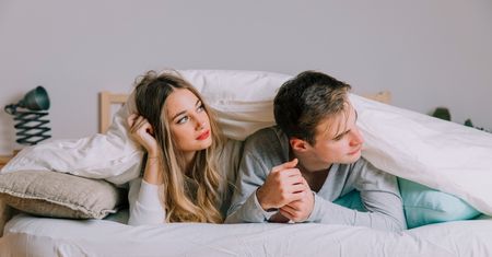 Idealny materac dla pary - jak wybrać najlepszy model do wspólnej sypialni?