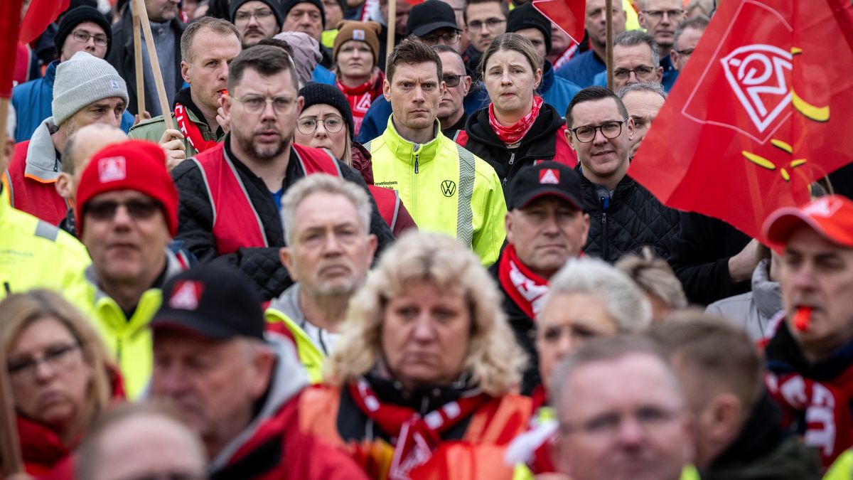 Po protestach Volkswagen osiągnął porozumienie ze związkowcami