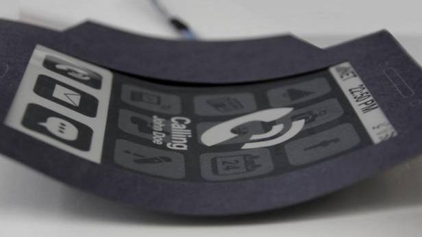Telefon MorePhone. Elastyczny ekran e-ink jako centrum powiadomień 1