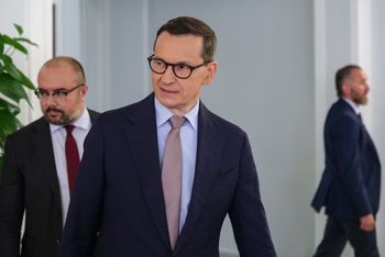 Morawiecki zabrał głos. Pisze o "grupie frustratów"