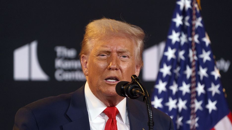 US President Donald Trump speaks as he hosts an event at the John F. Kennedy Center for the Performing Arts, in Washington, DC, USA, 13 August 2025. President Trump unveiled the 48th annual Kennedy Center Honors recipients. EPA/WILL OLIVER / POOL POOL Dostawca: PAP/EPA.