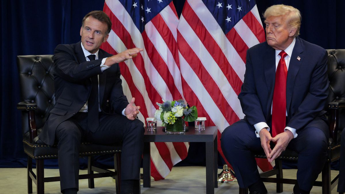 NEW YORK, NEW YORK - SEPTEMBER 23: President of France Emmanuel Macron (L) speaks during a bilateral meeting with U.S. President Donald Trump at the 80th session of the UN’s General Assembly (UNGA) at the United Nations headquarters on September 23, 2025 in New York City. World leaders convened for the 80th Session of UNGA, with this year’s theme for the annual global meeting being “Better together: 80 years and more for peace, development and human rights.” (Photo by Chip Somodevilla/Getty Images)