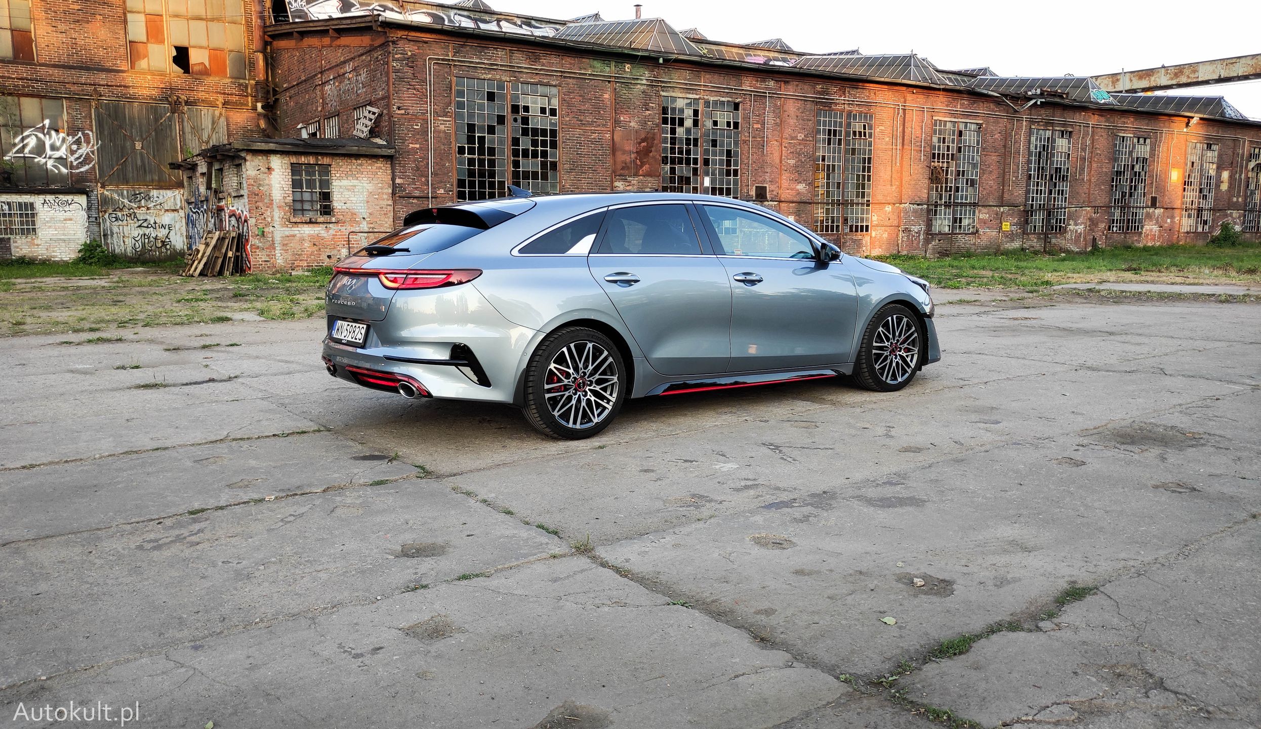 "Baby Panamera"? To raczej komplement niż przytyk