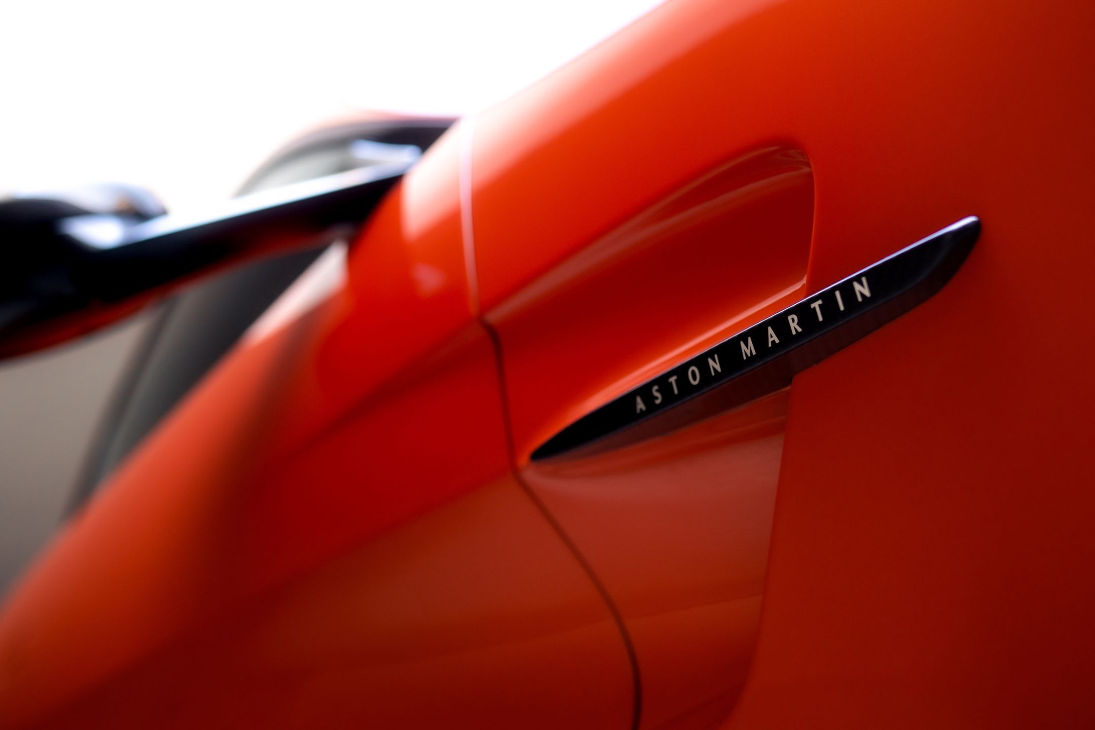 Aston Martin Vantage (2025)