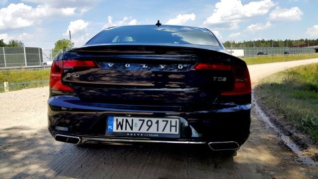 Volvo S90 stylistyka tył