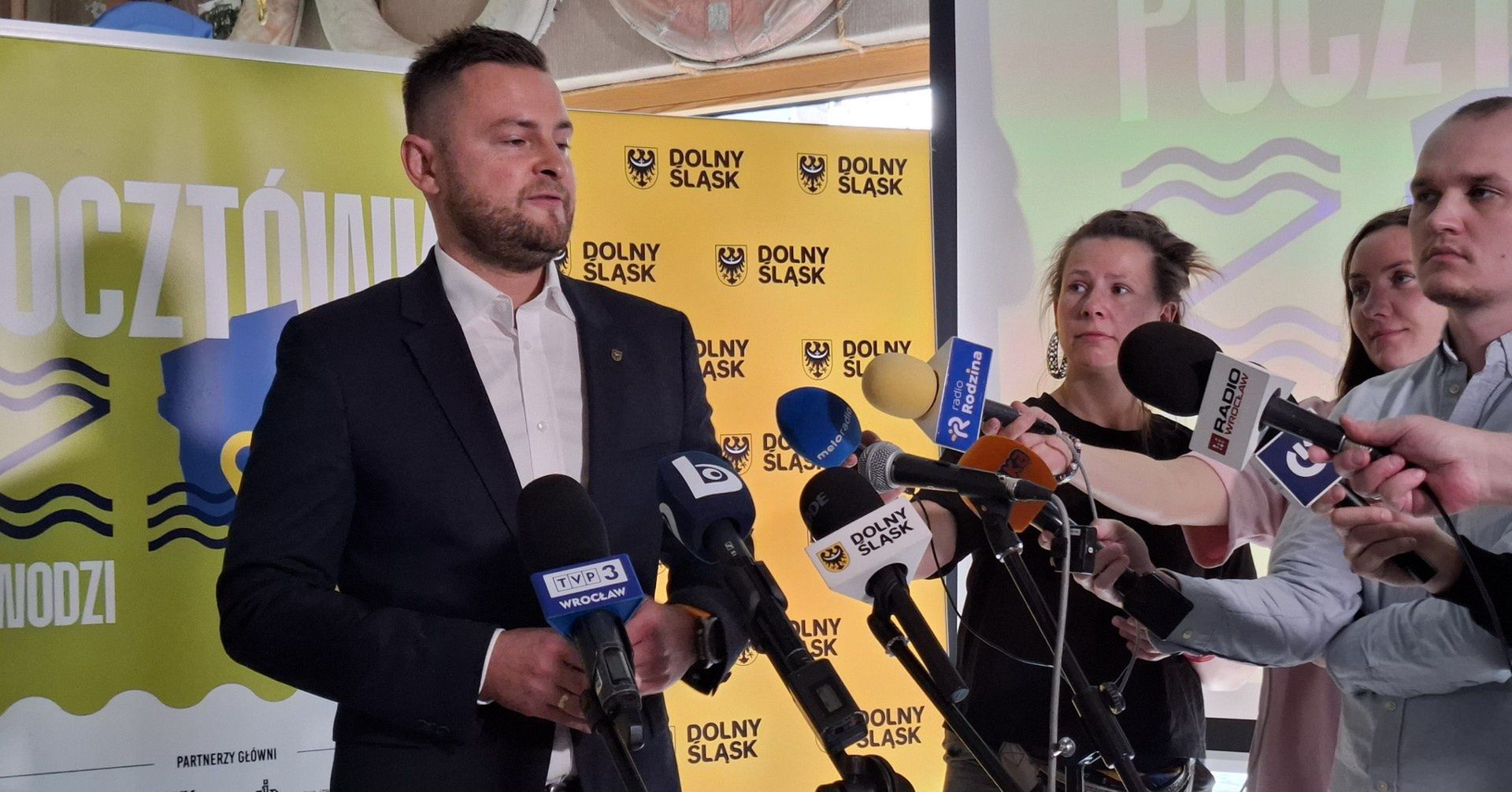 Zamiast lajka – wycieczka! „Pocztówki z powodzi” zapraszają do odwiedzin regionów, które podniosły się po kataklizmie