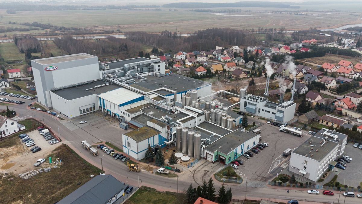 OSM Piątnica przywraca obowiązek noszenia maseczek.