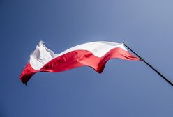 Jak wywiesić flagę Polski 11 listopada? Robiąc to źle, można złamać prawo