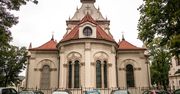 Tajemnice starych krypt w zamojskiej Katedrze. "Niektóre szczątki były złożone w dużych stosach"