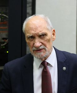 Nowy sondaż. Macierewicz powinien ponieść karę?