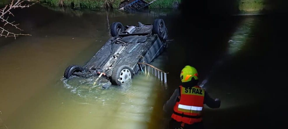 Dwa ciała w samochodzie. Tajemniczy wypadek w środku nocy