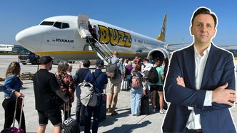 Pasażerowie dopłacają za walizkę. Ryanair się broni. "I tak trzeba będzie je odbierać"