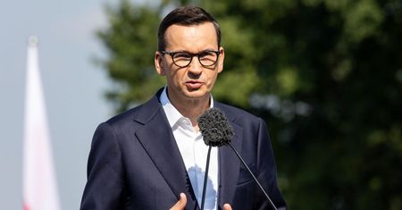 Rząd bez wotum zaufania, ale z państwową pensją. Tyle zarobi Mateusz Morawiecki