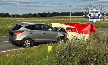 Kluczbork: Syrena zderzyła się z hyundaiem. Dwie osoby nie żyją