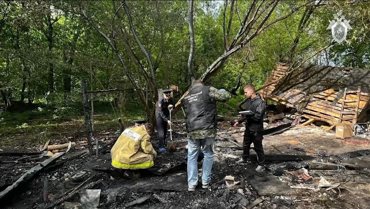 Makabryczna zbrodnia w Rosji. Rówieśnicy podpalili 11-latka i zamknęli w szopie