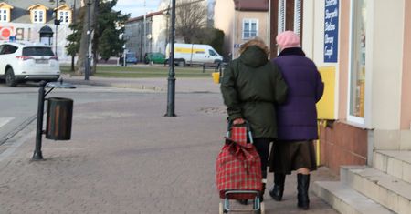 ZUS podnosi emerytury. Tabela świadczeń po waloryzacji kapitału