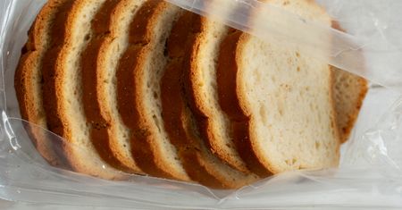 Mrozisz chleb? Przez prosty błąd straci smak i wszystkie wartości